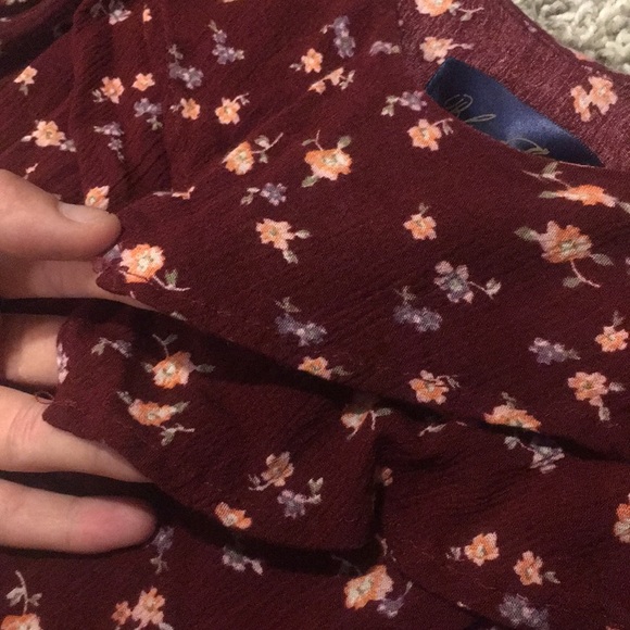 NWOT FLORAL TANK - Picture 2 of 3